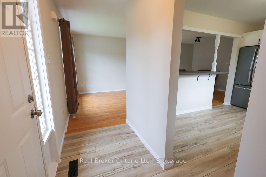 342 Fleming Drive, London East (East D), ON
