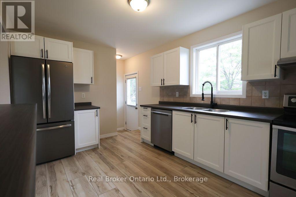 342 Fleming Drive, London East (East D), ON