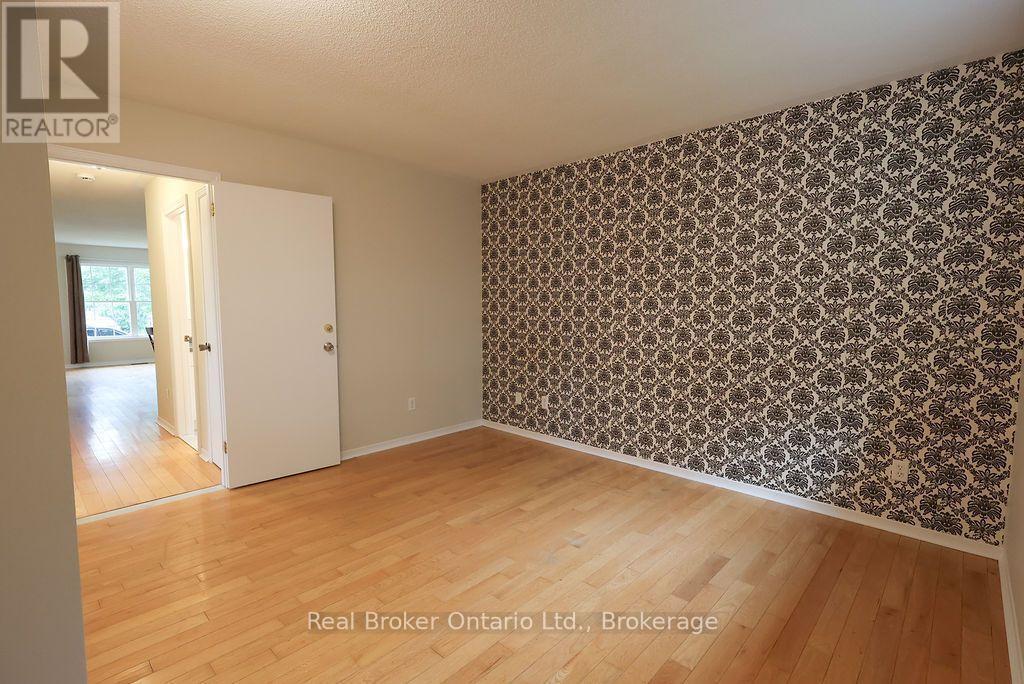 Master Bedroom - 342 Fleming Drive, London East (East D), ON