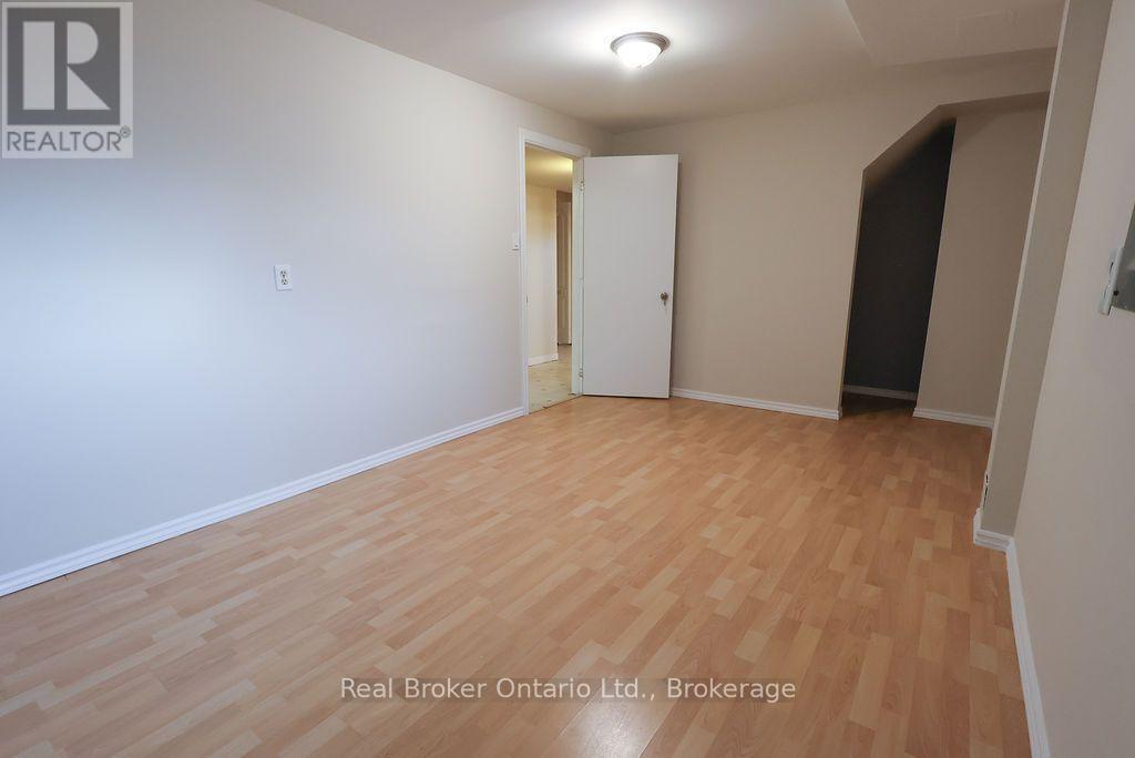 Basement Room 1 - 342 Fleming Drive, London East (East D), ON