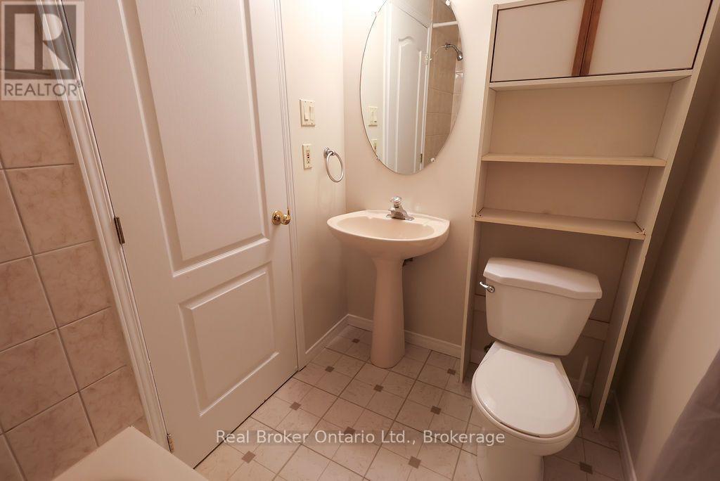 Downstairs Bathroom - 342 Fleming Drive, London East (East D), ON
