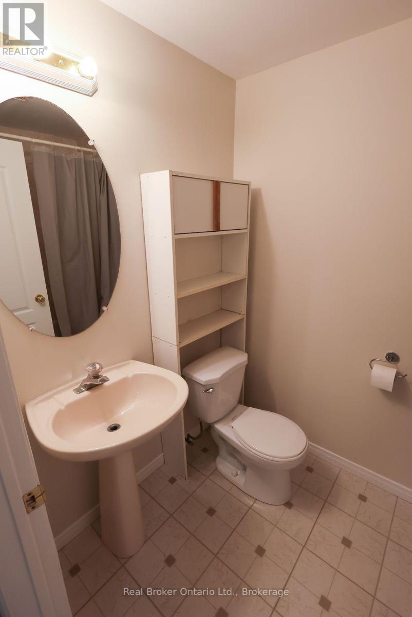 Downstairs Bathroom - 342 Fleming Drive, London East (East D), ON