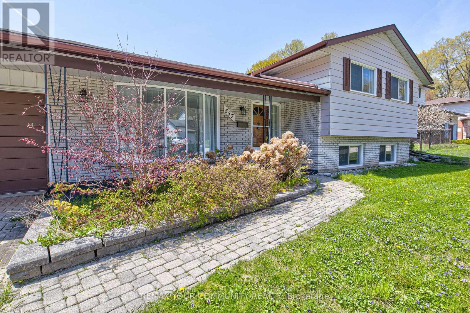 557 Glen Manor Boulevard, Waterloo, ON