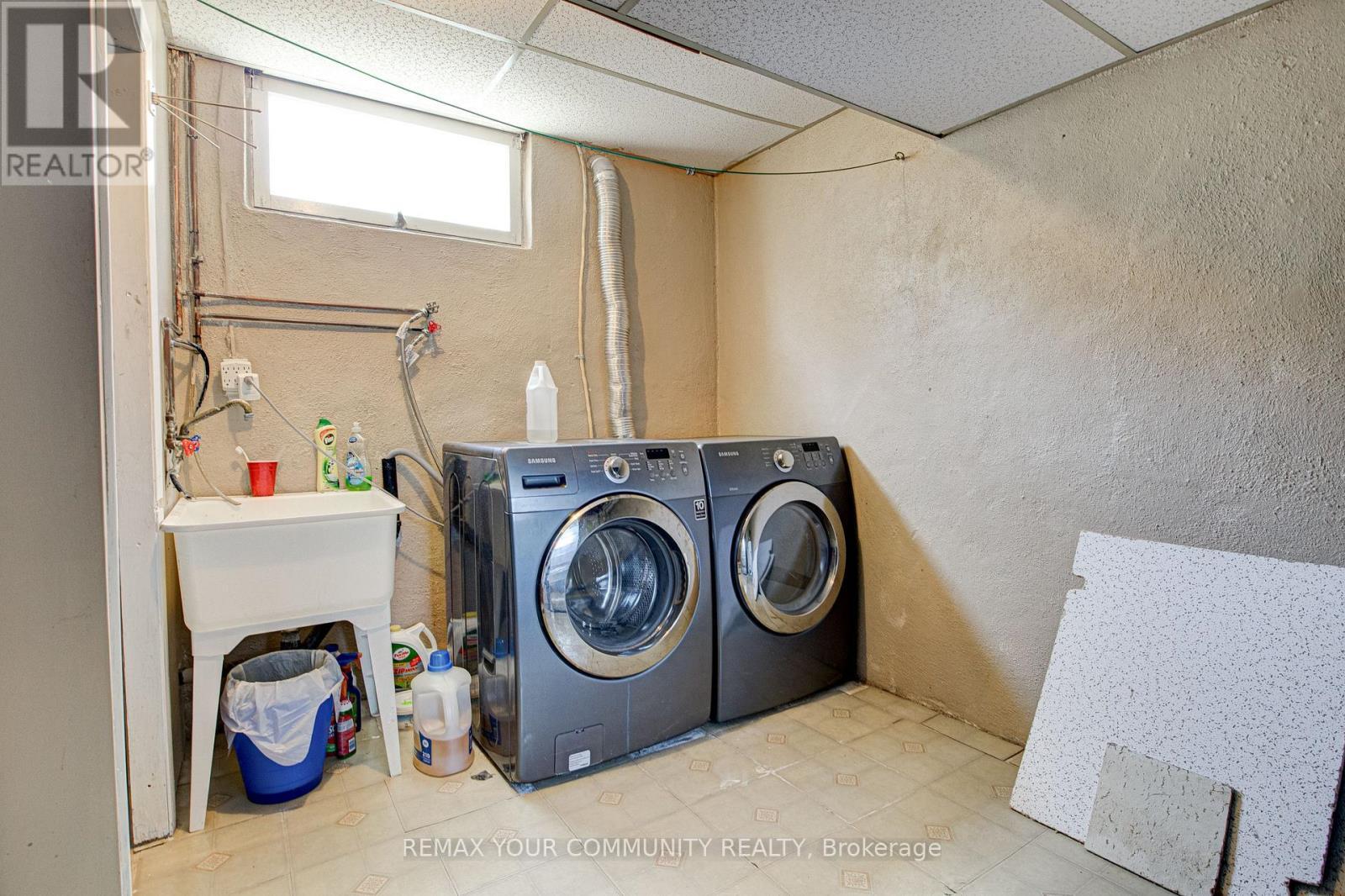 557 Glen Manor Boulevard, Waterloo, ON