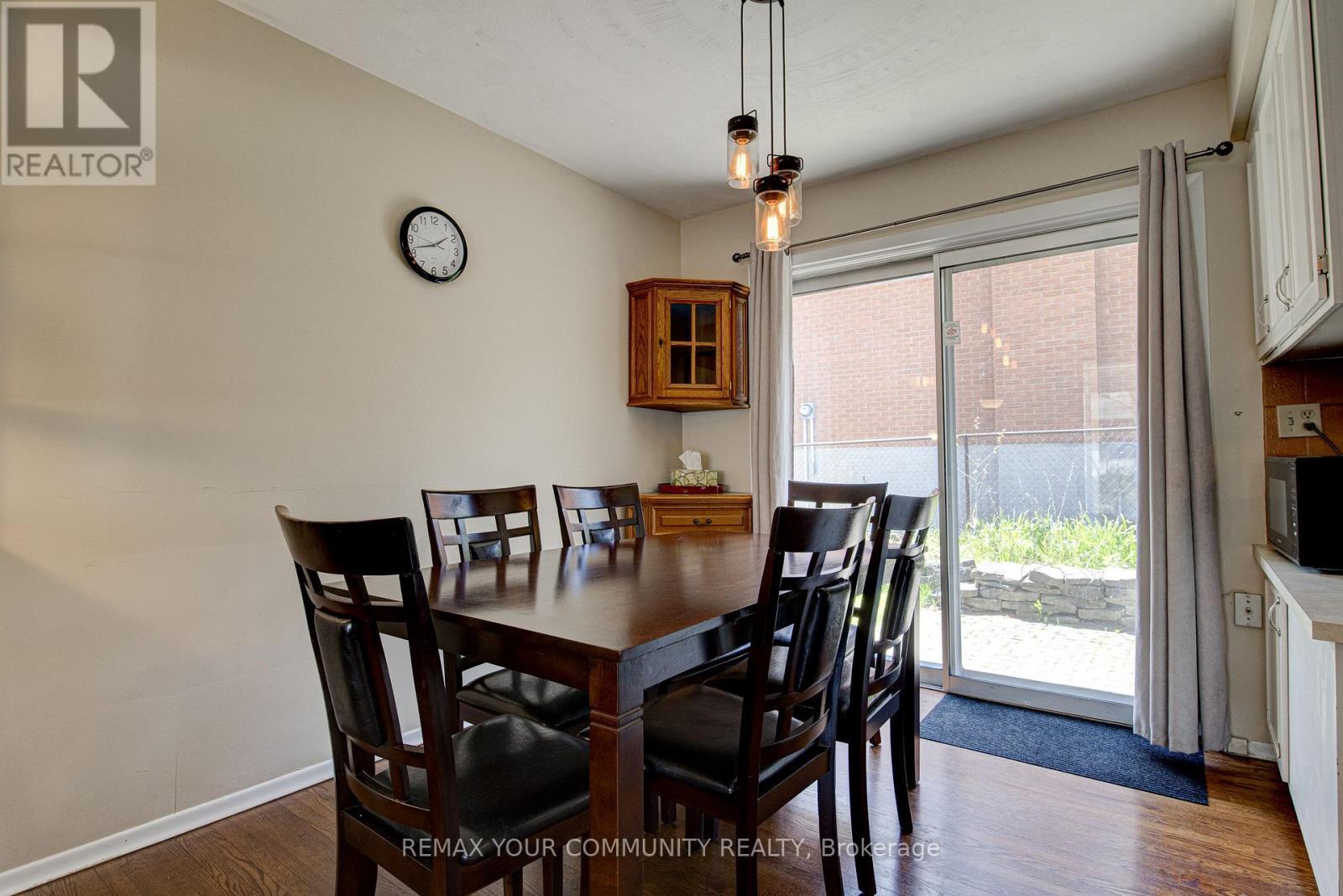 557 Glen Manor Boulevard, Waterloo, ON