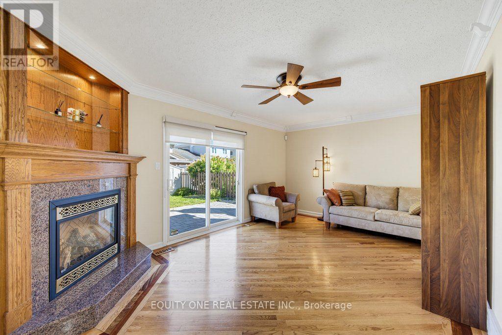 35 Ivylea Street, Ottawa, ON