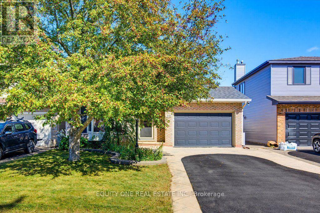 35 Ivylea Street, Ottawa, ON