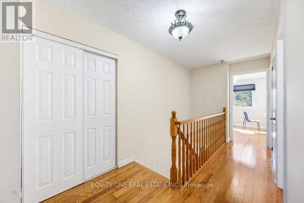 35 Ivylea Street, Ottawa, ON