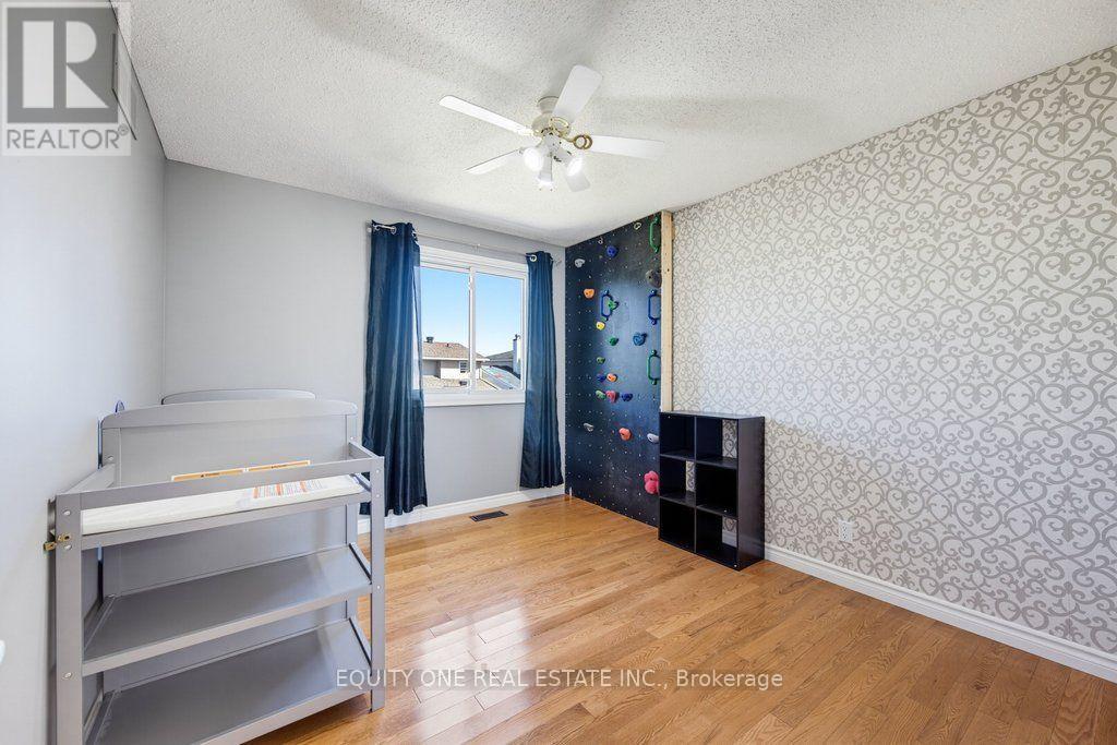 35 Ivylea Street, Ottawa, ON