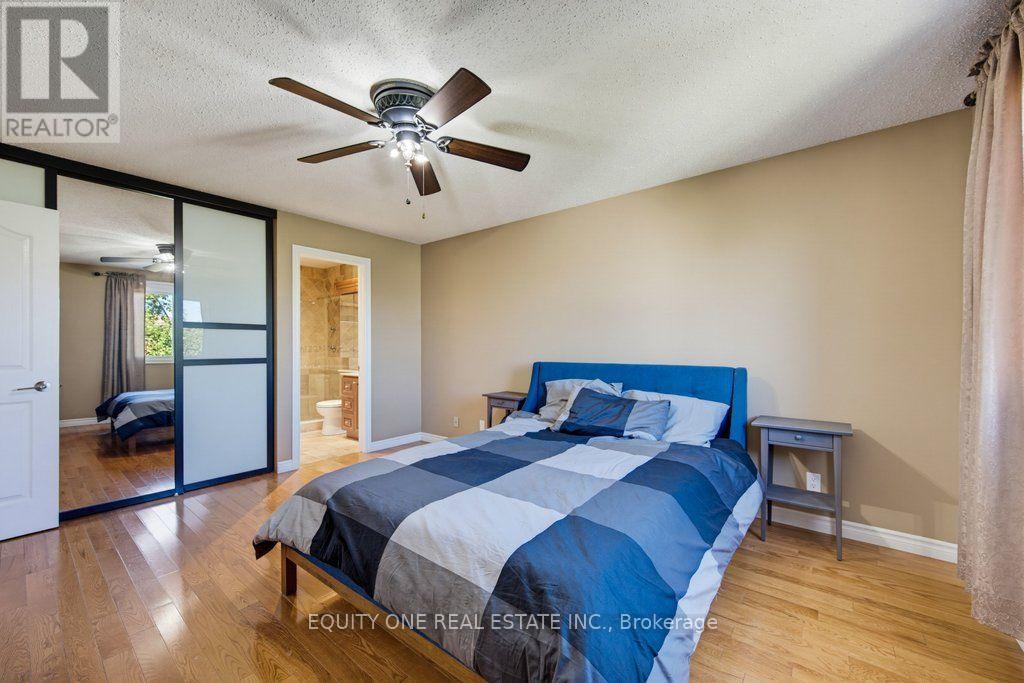 35 Ivylea Street, Ottawa, ON