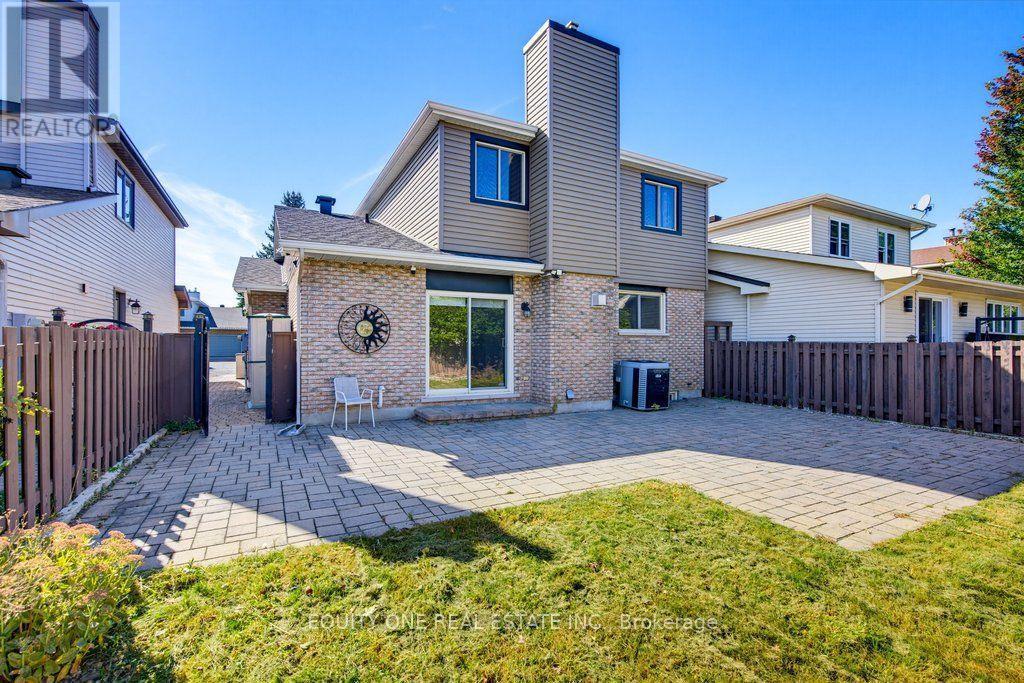 35 Ivylea Street, Ottawa, ON