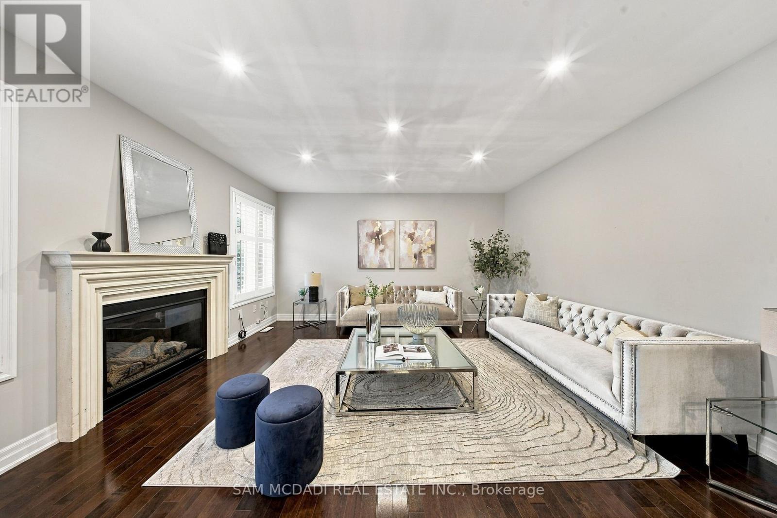 146 Mcwilliams Crescent, Oakville, ON