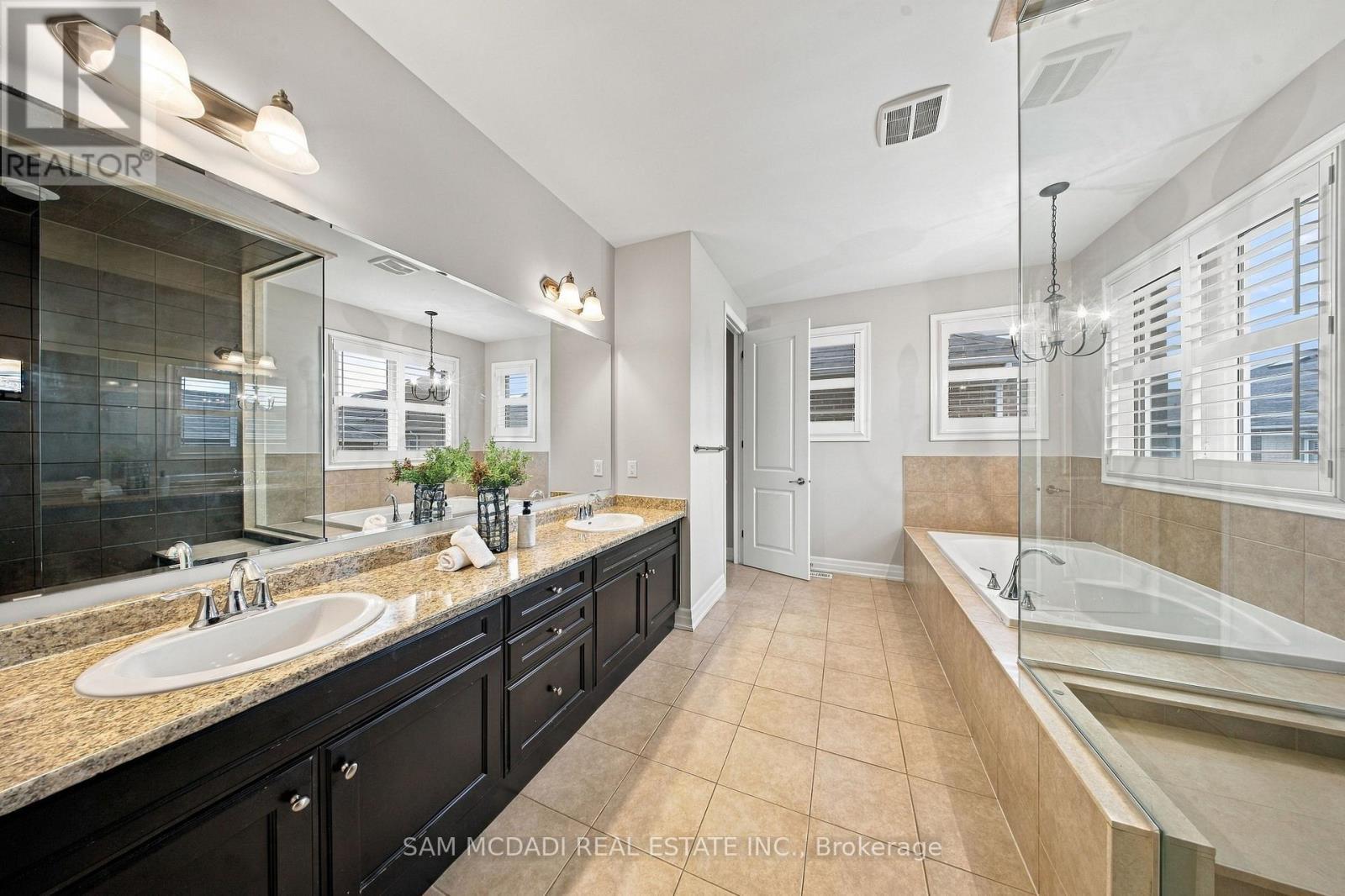 146 Mcwilliams Crescent, Oakville, ON