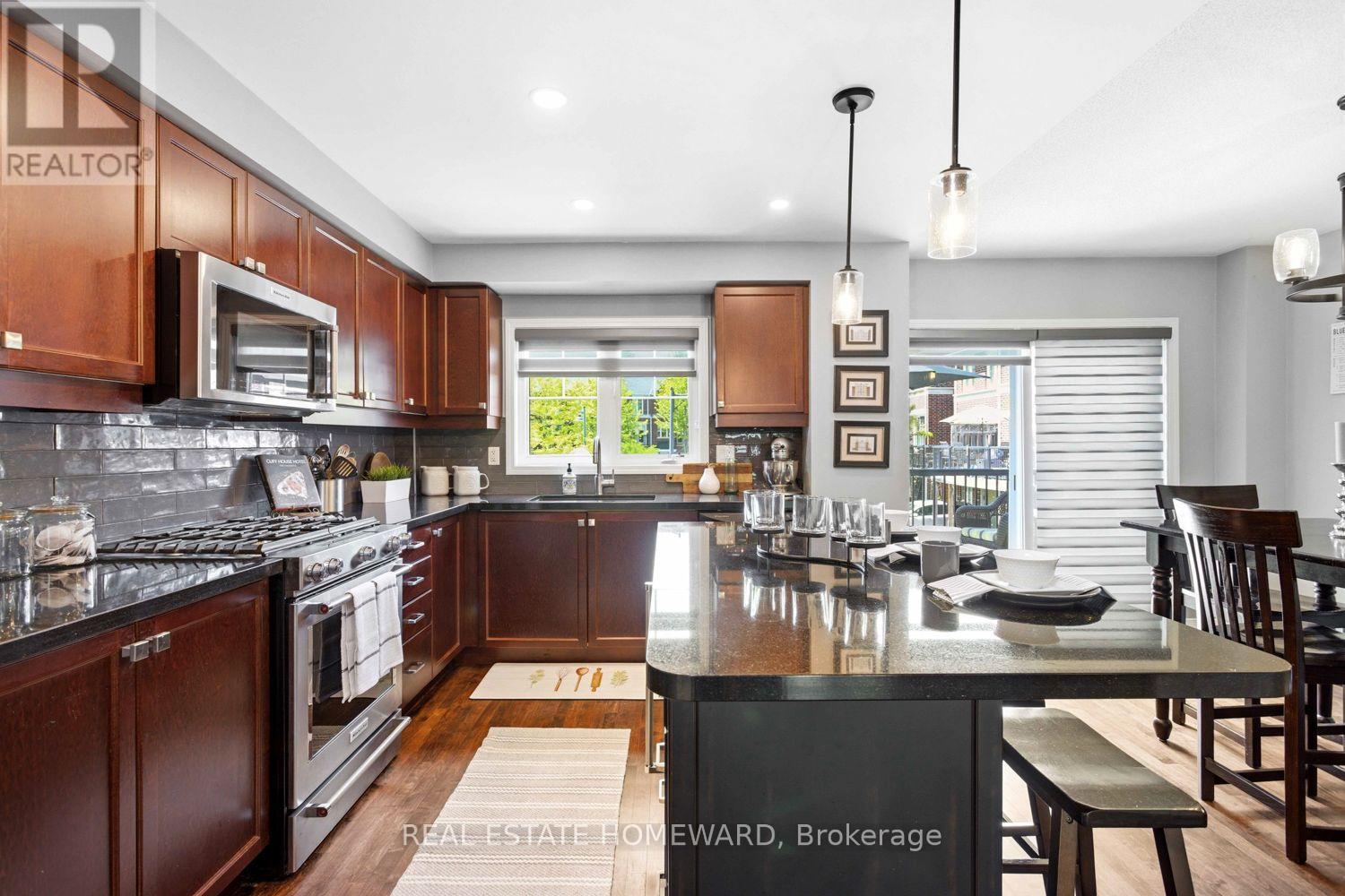 10 - 571 Longworth Avenue E, Clarington, ON