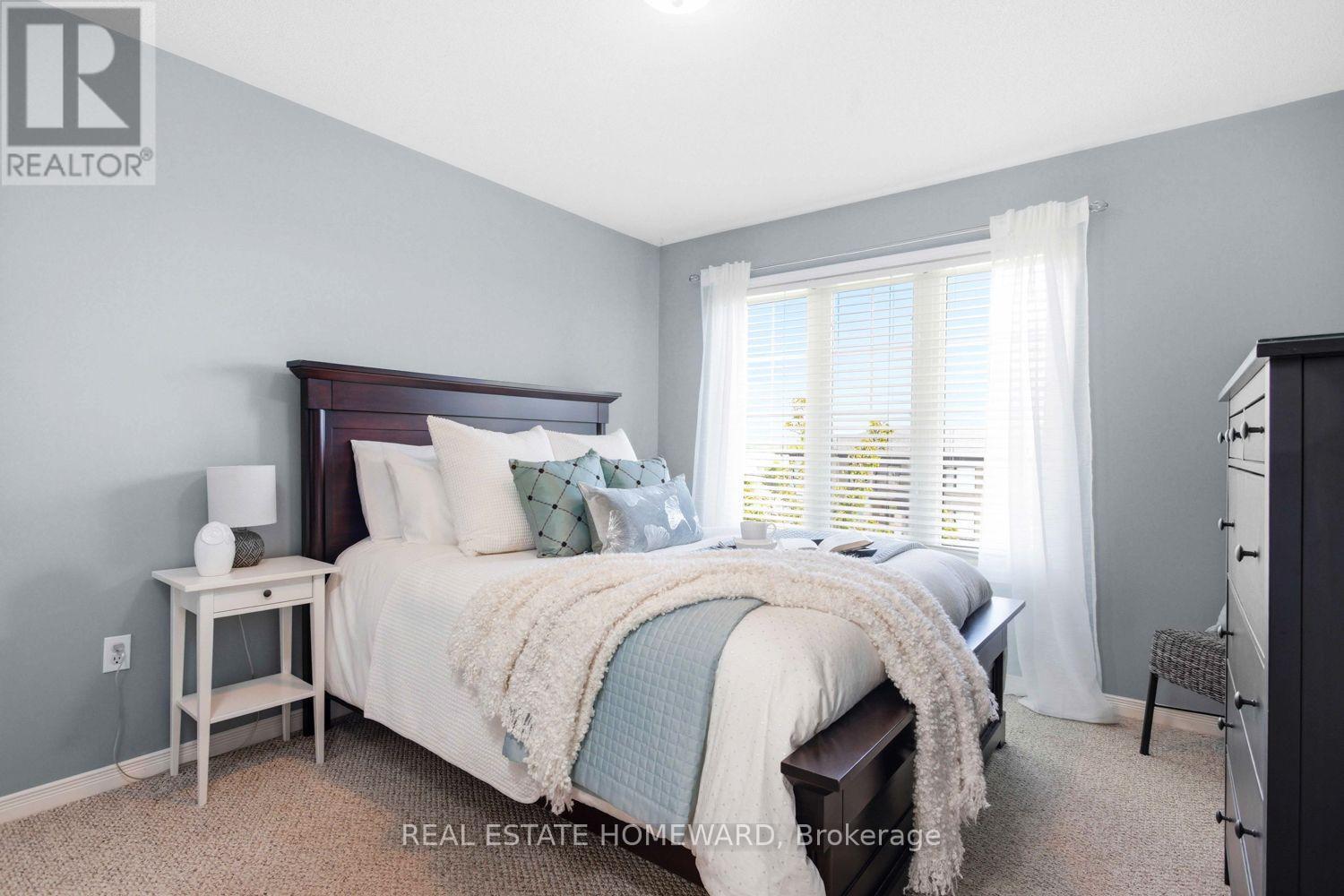 Primary Bedroom - 10 - 571 Longworth Avenue E, Clarington, ON