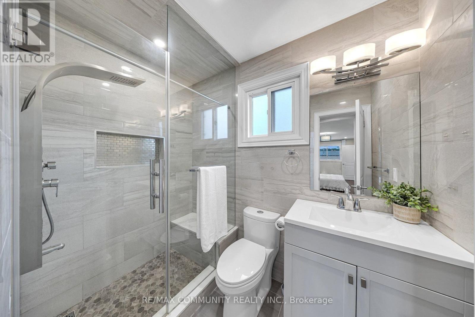 43 Fieldwood Drive, Toronto, ON