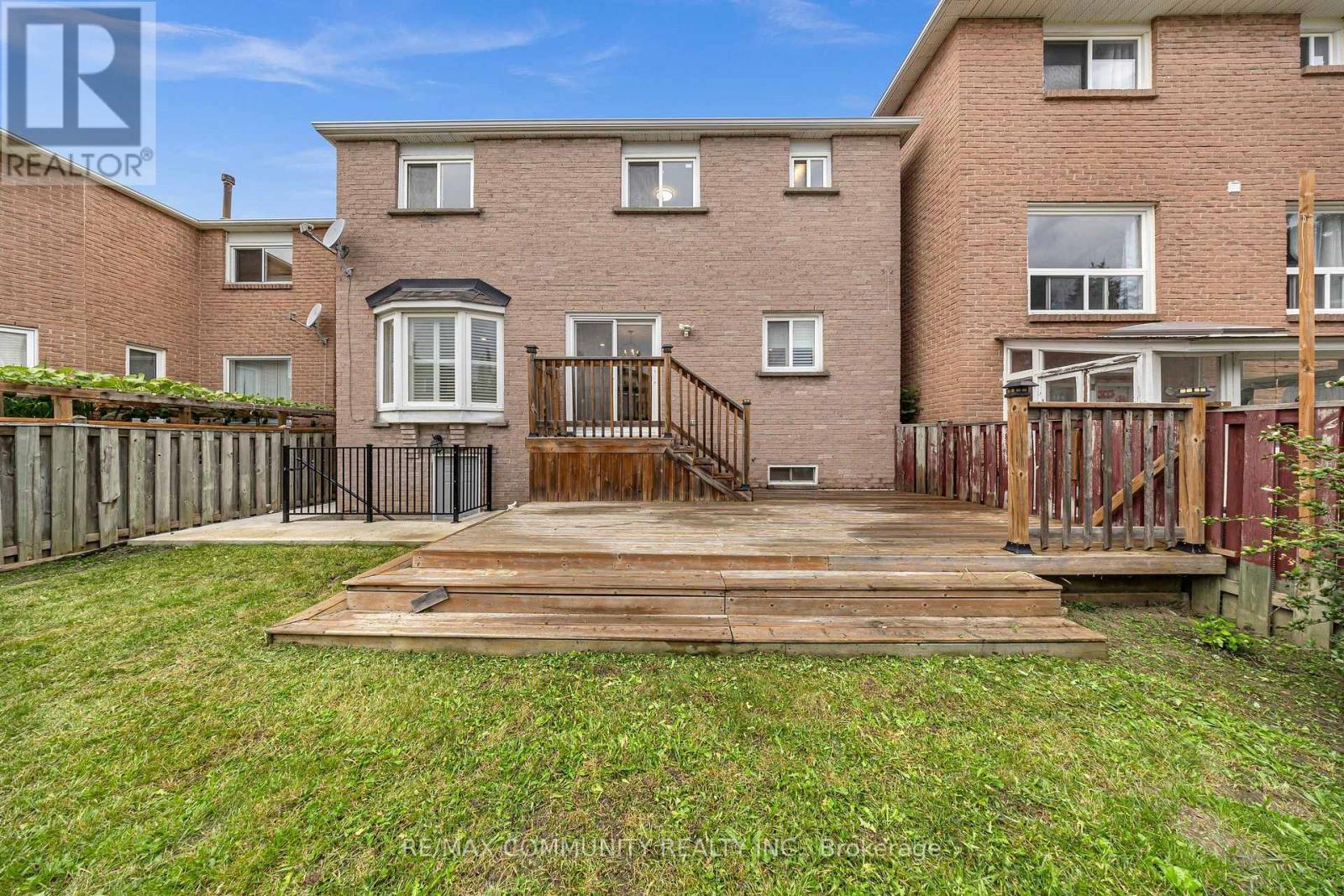 43 Fieldwood Drive, Toronto, ON