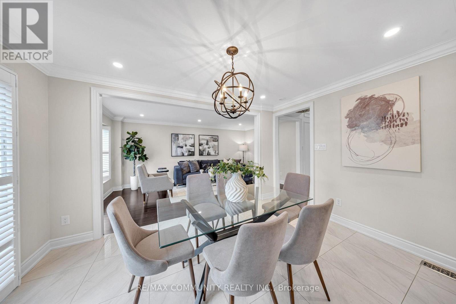 43 Fieldwood Drive, Toronto, ON