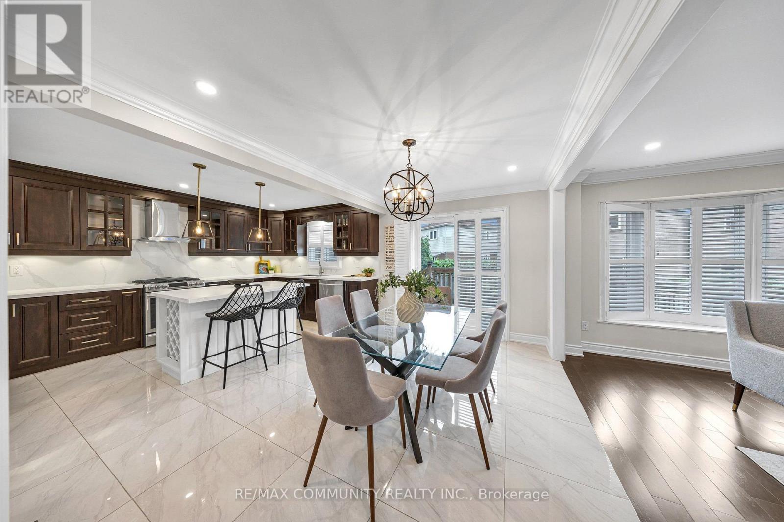 43 Fieldwood Drive, Toronto, ON