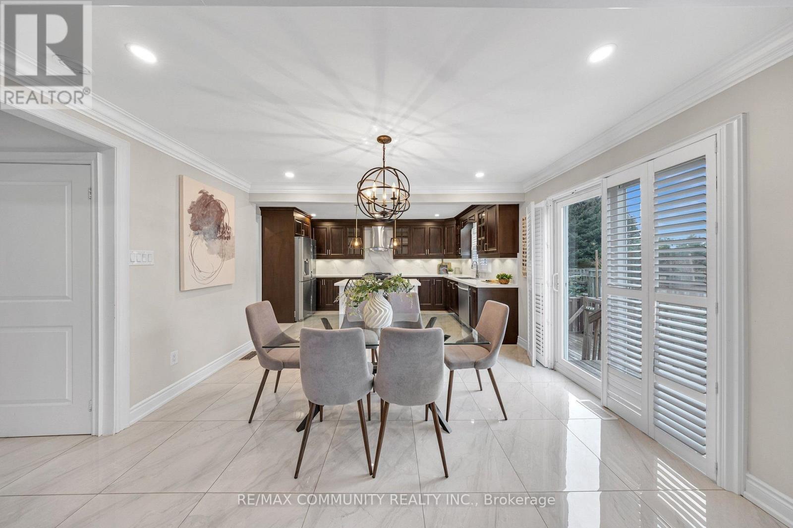 43 Fieldwood Drive, Toronto, ON