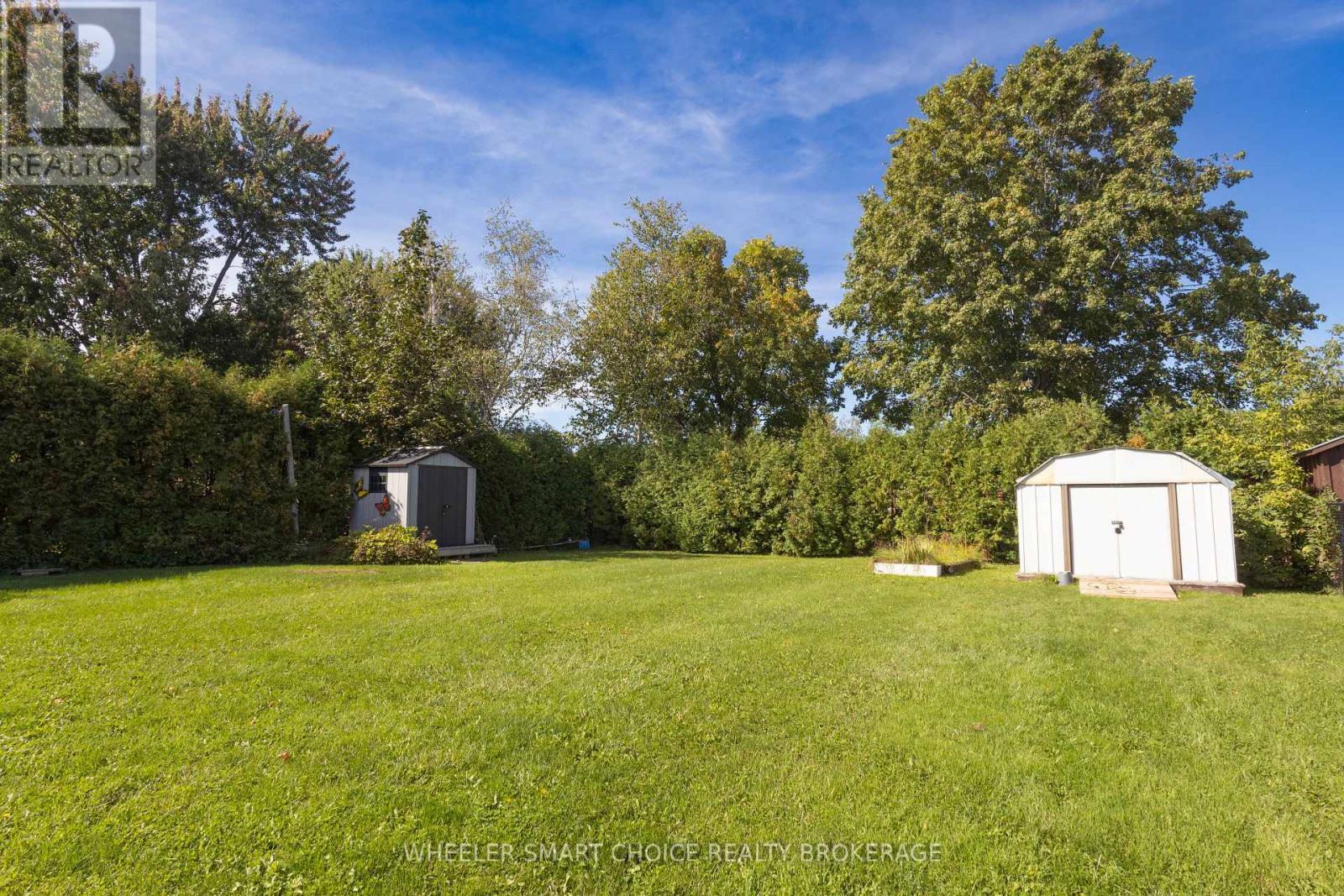 large private back yard - 78 Maple Street, South Stormont, ON
