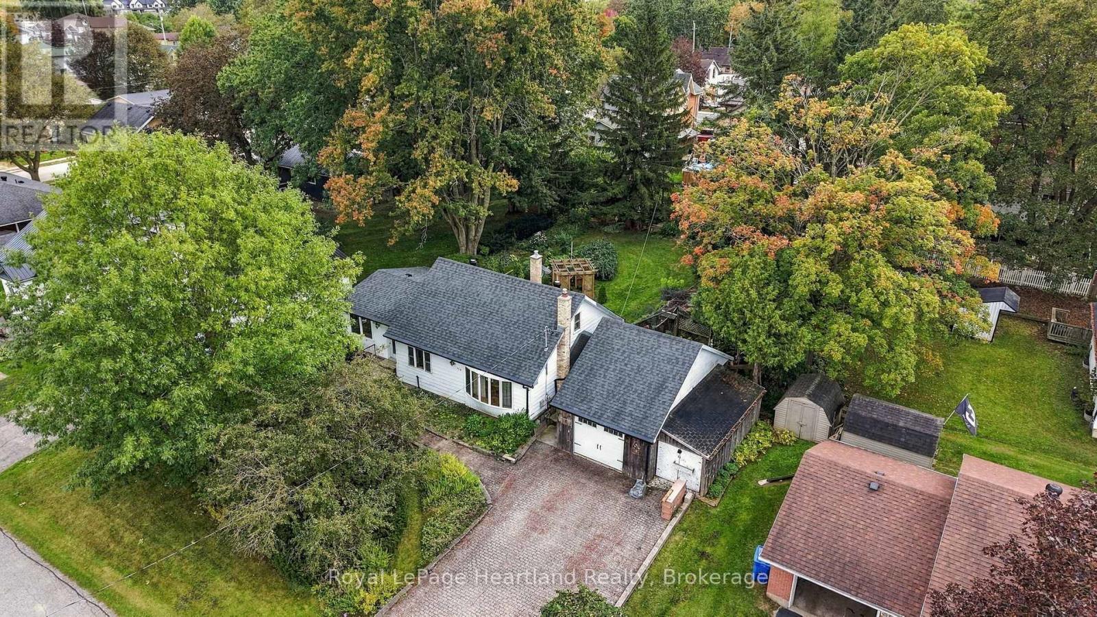 156 Queen Street S, Minto, ON