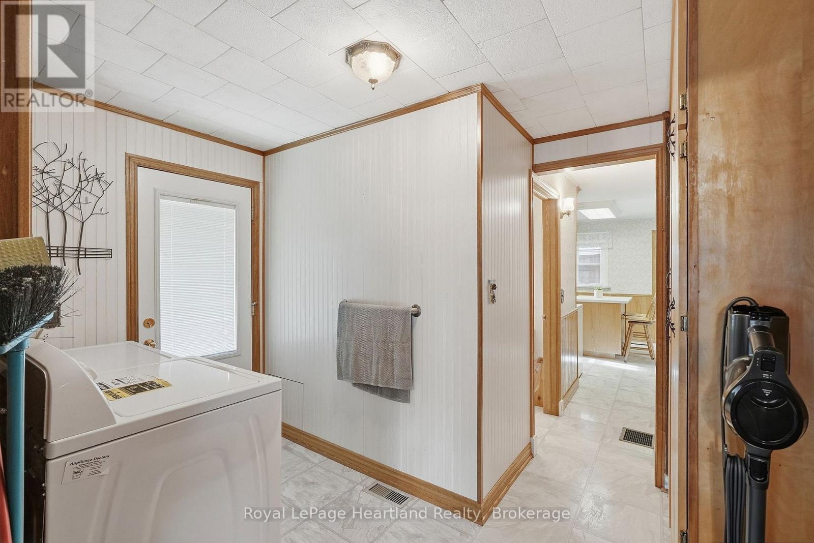 156 Queen Street S, Minto, ON