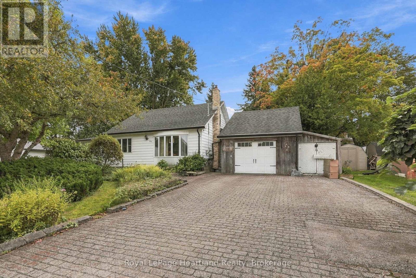 156 Queen Street S, Minto, ON