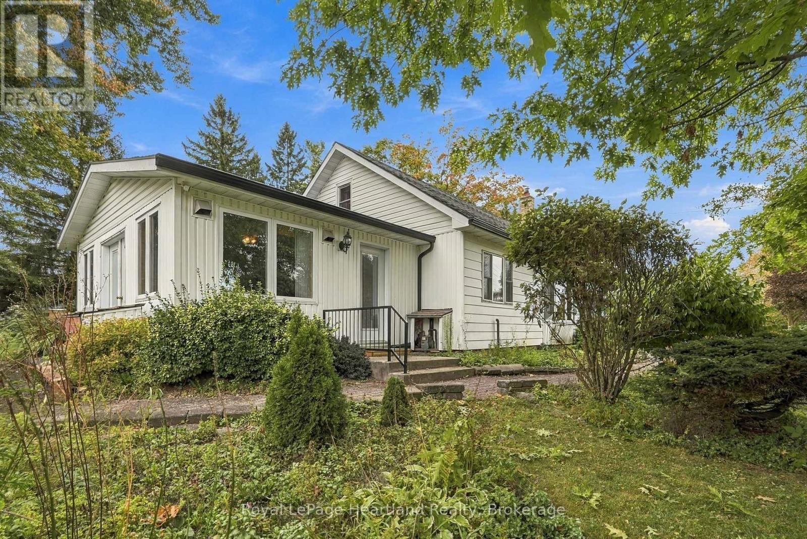 156 Queen Street S, Minto, ON