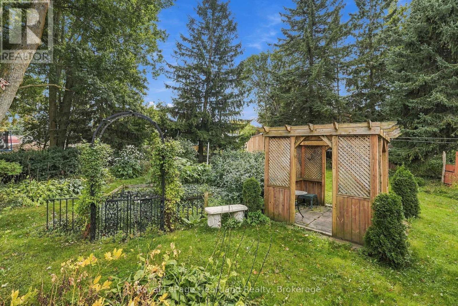 156 Queen Street S, Minto, ON