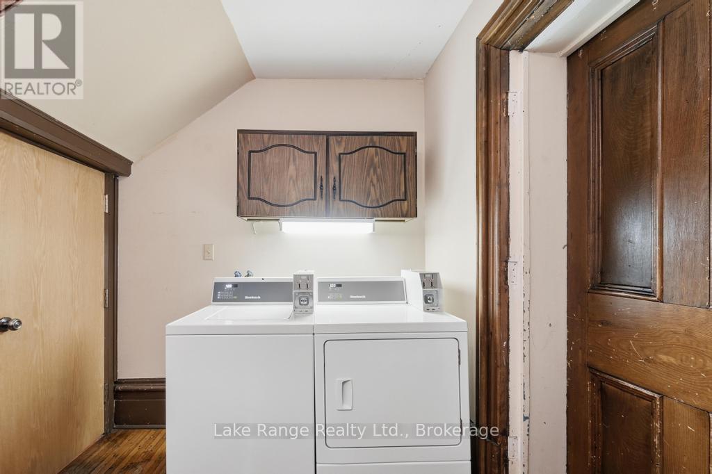 Coin Laundry - 769 Princes Street, Kincardine, ON