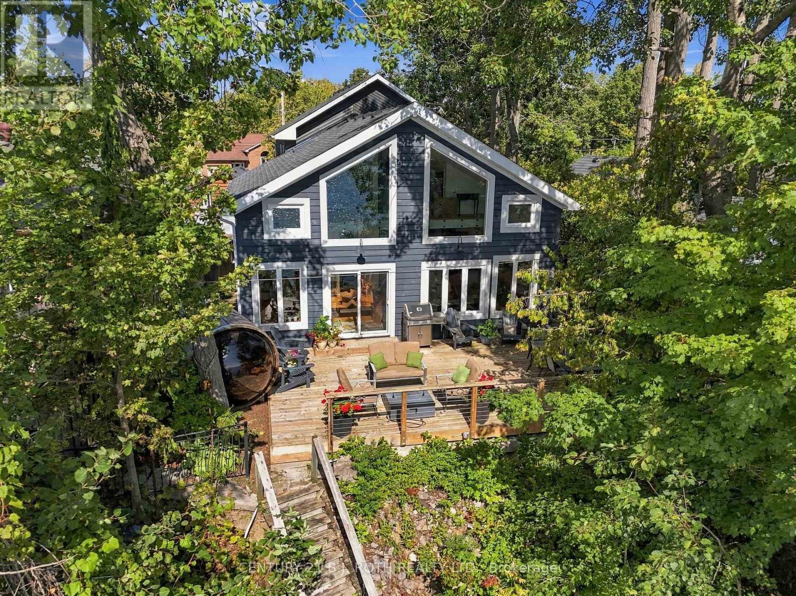 19 Stanley Avenue, Oro-Medonte, ON