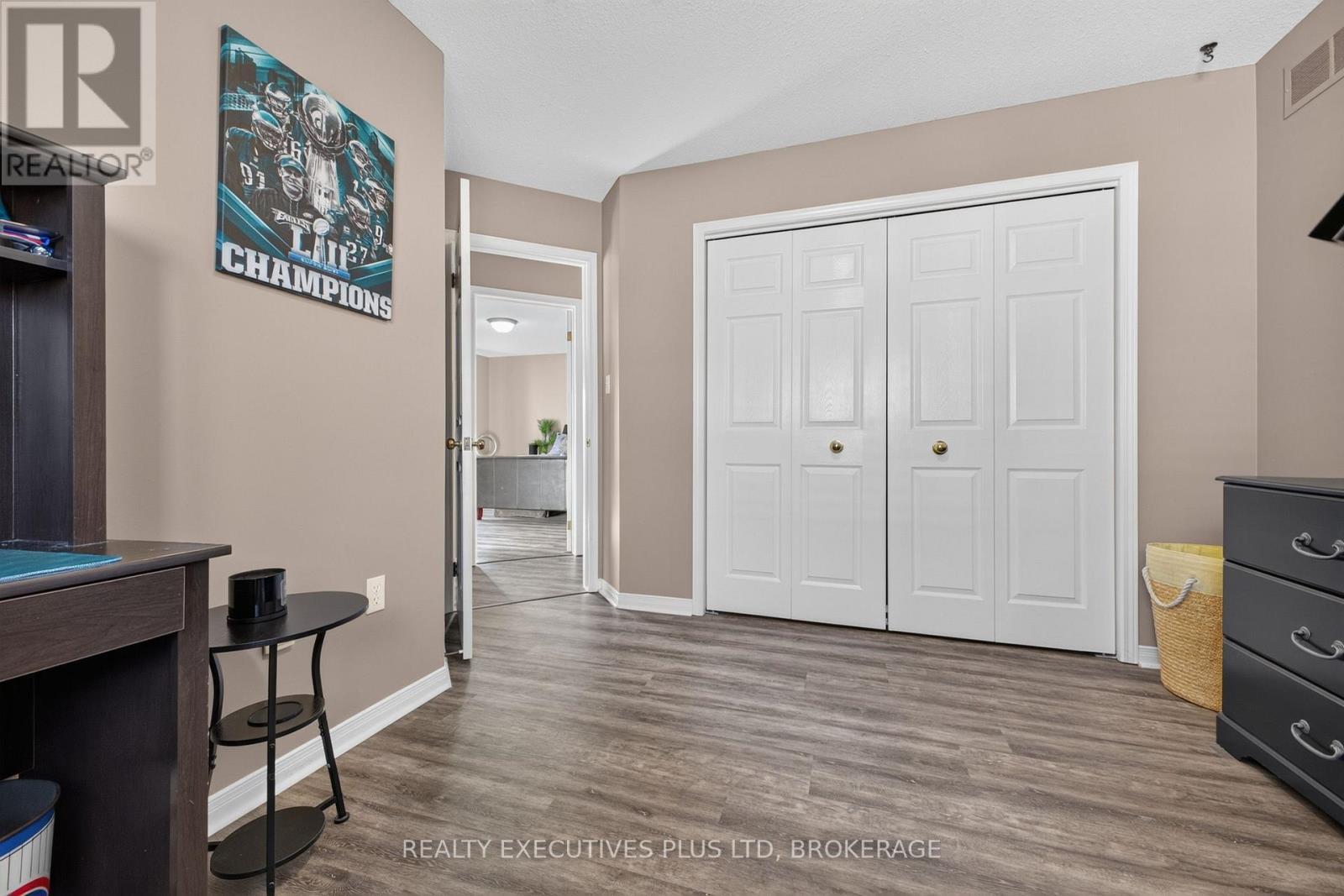 7802 Sabine Drive, Niagara Falls (Ascot), ON