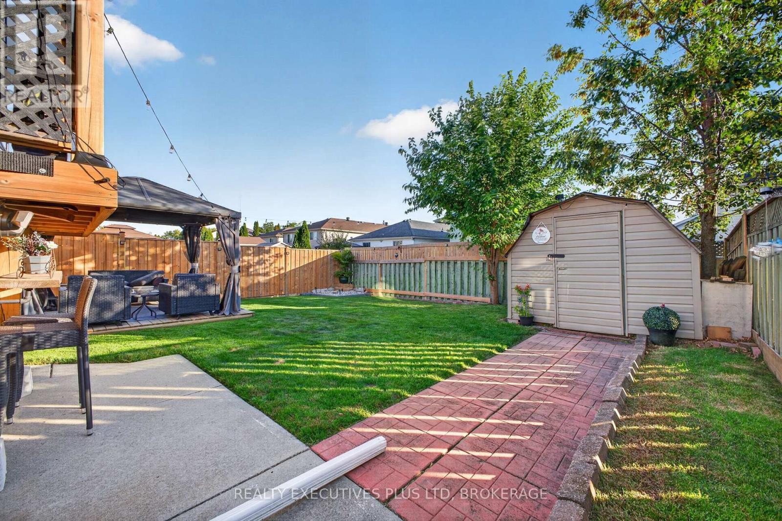 7802 Sabine Drive, Niagara Falls (Ascot), ON