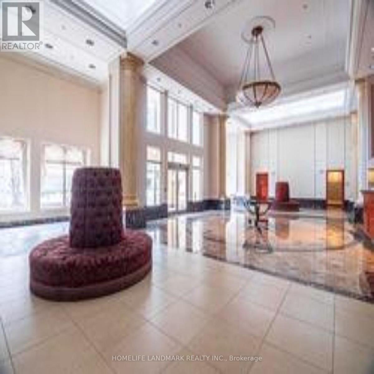 Lobby2 - 1115 - 8 Lee Centre Drive, Toronto, ON