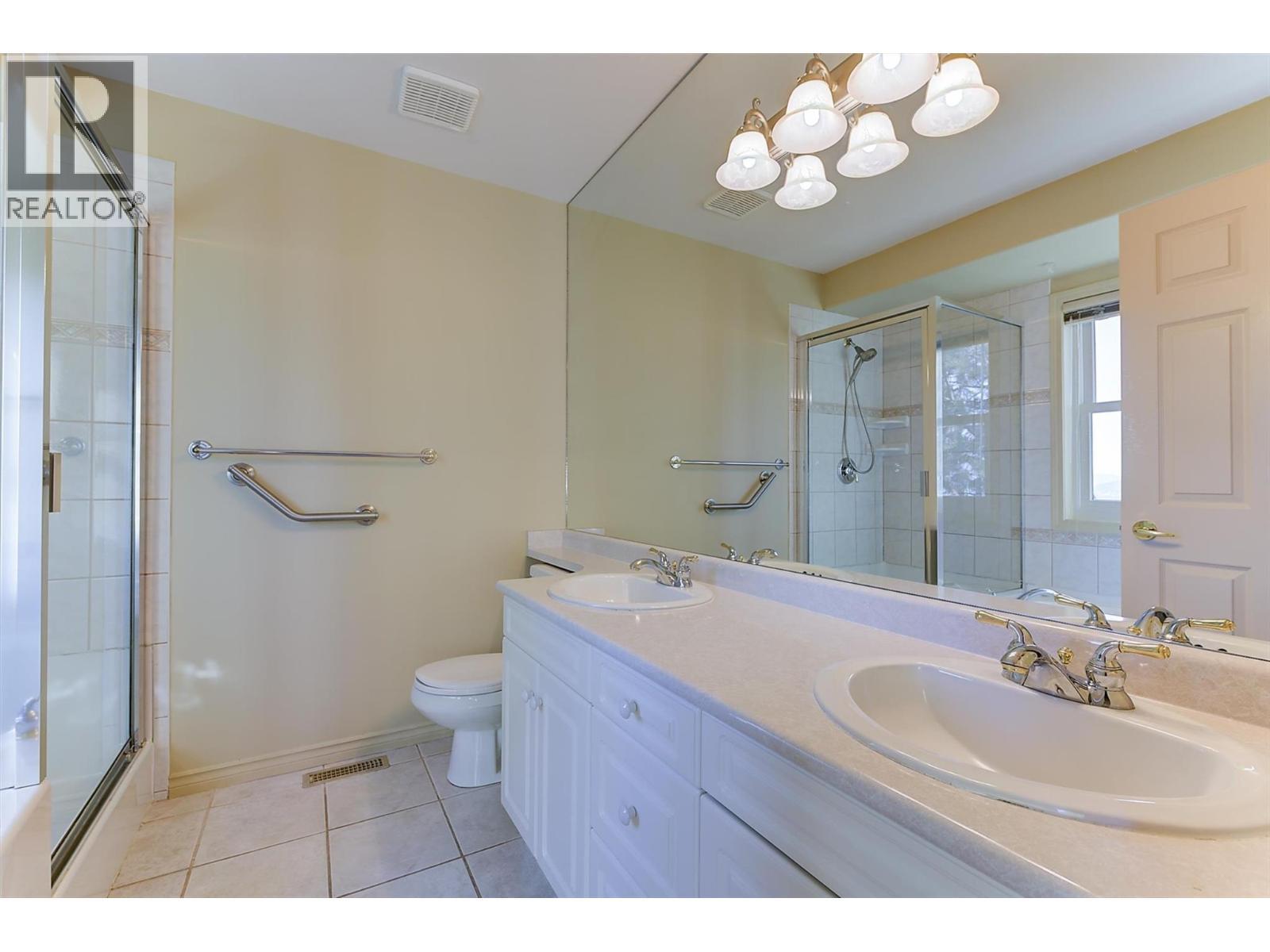 Primary Ensuite - 2605 Copper Ridge Drive, West Kelowna, BC