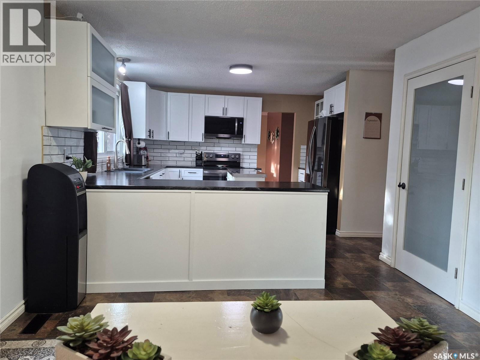 280 Hayes Drive, Swift Current, SK