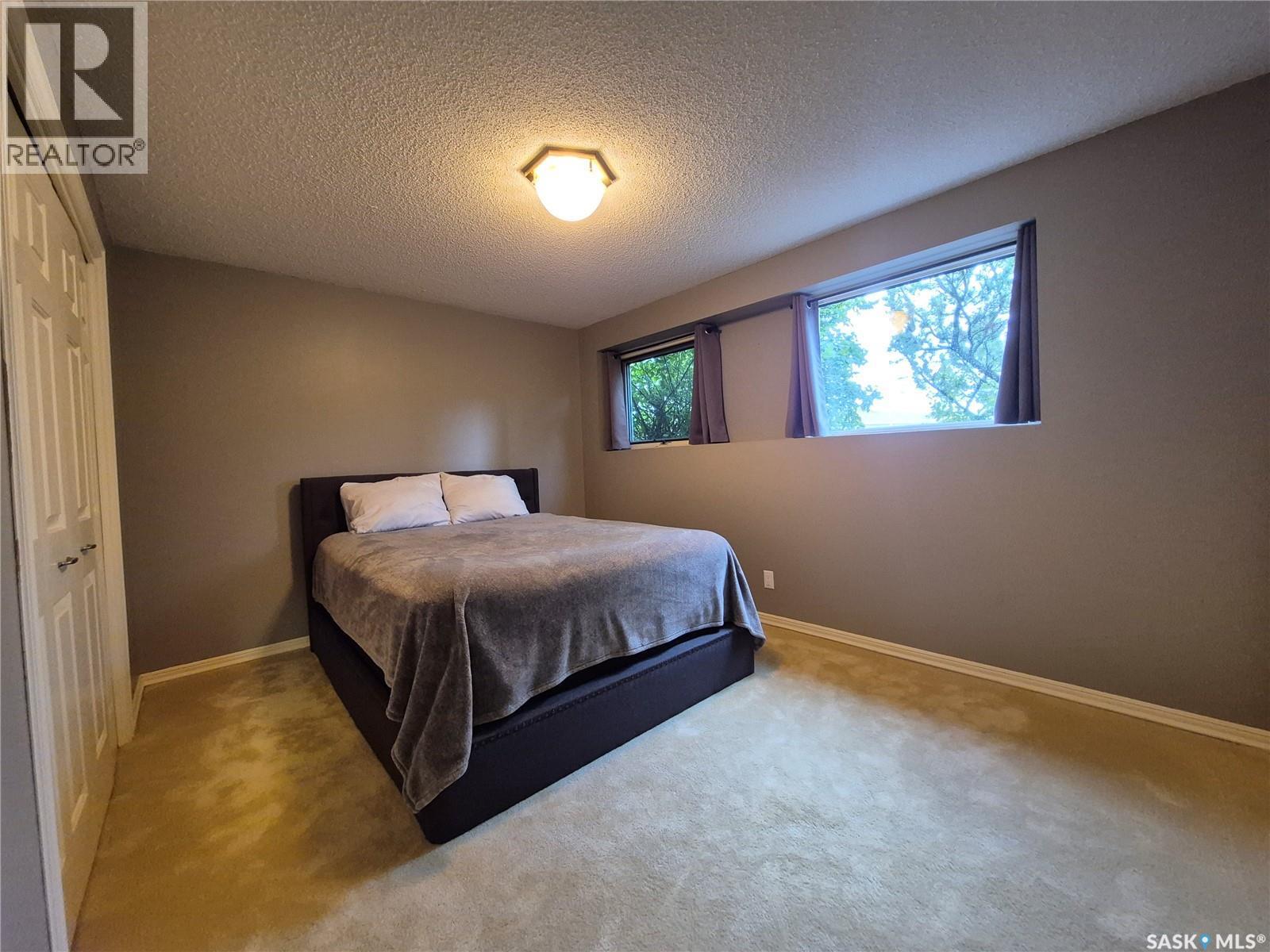 280 Hayes Drive, Swift Current, SK