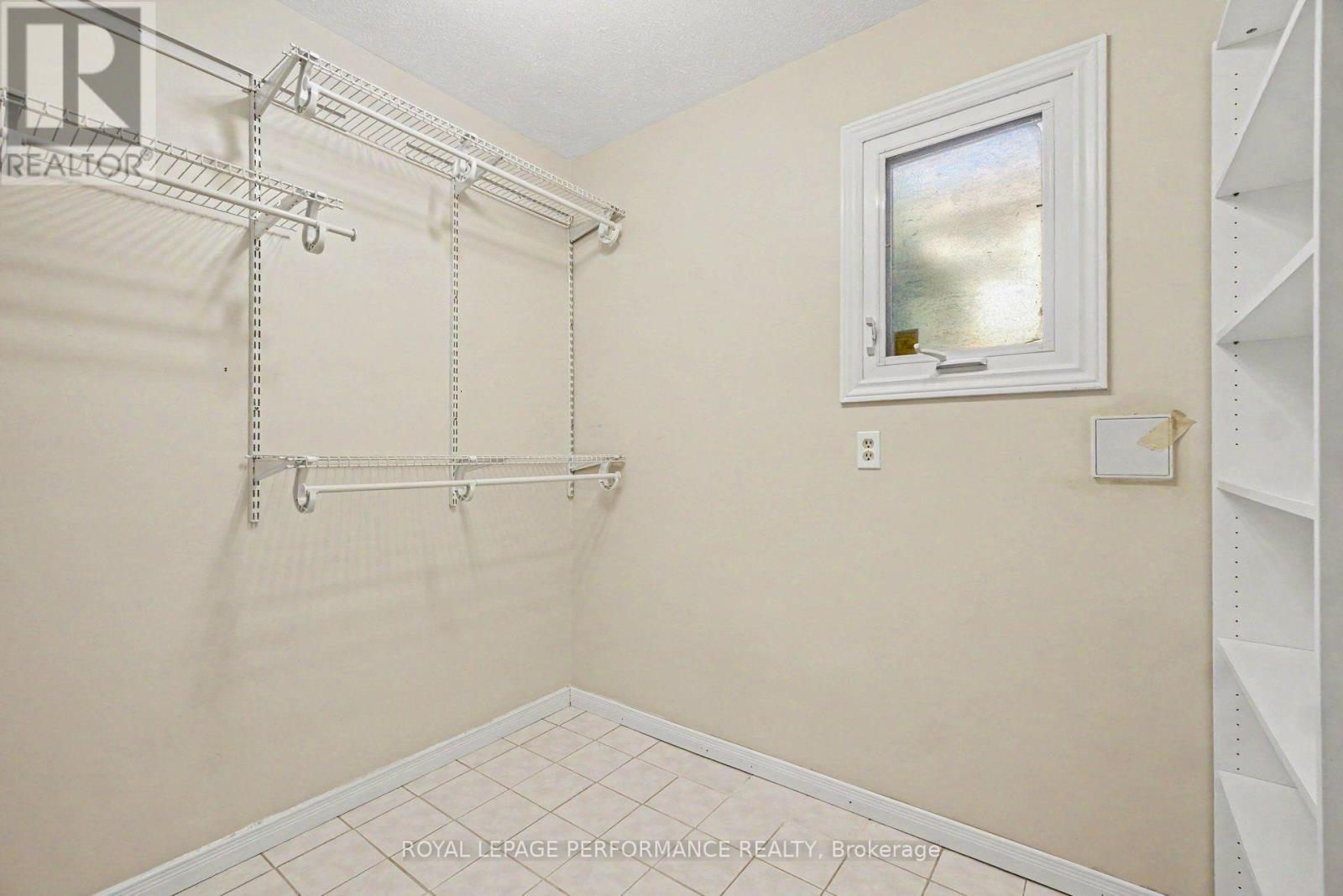 garage entry mudroom (originally laundry room) - 1466 Prestone Drive, Ottawa, ON