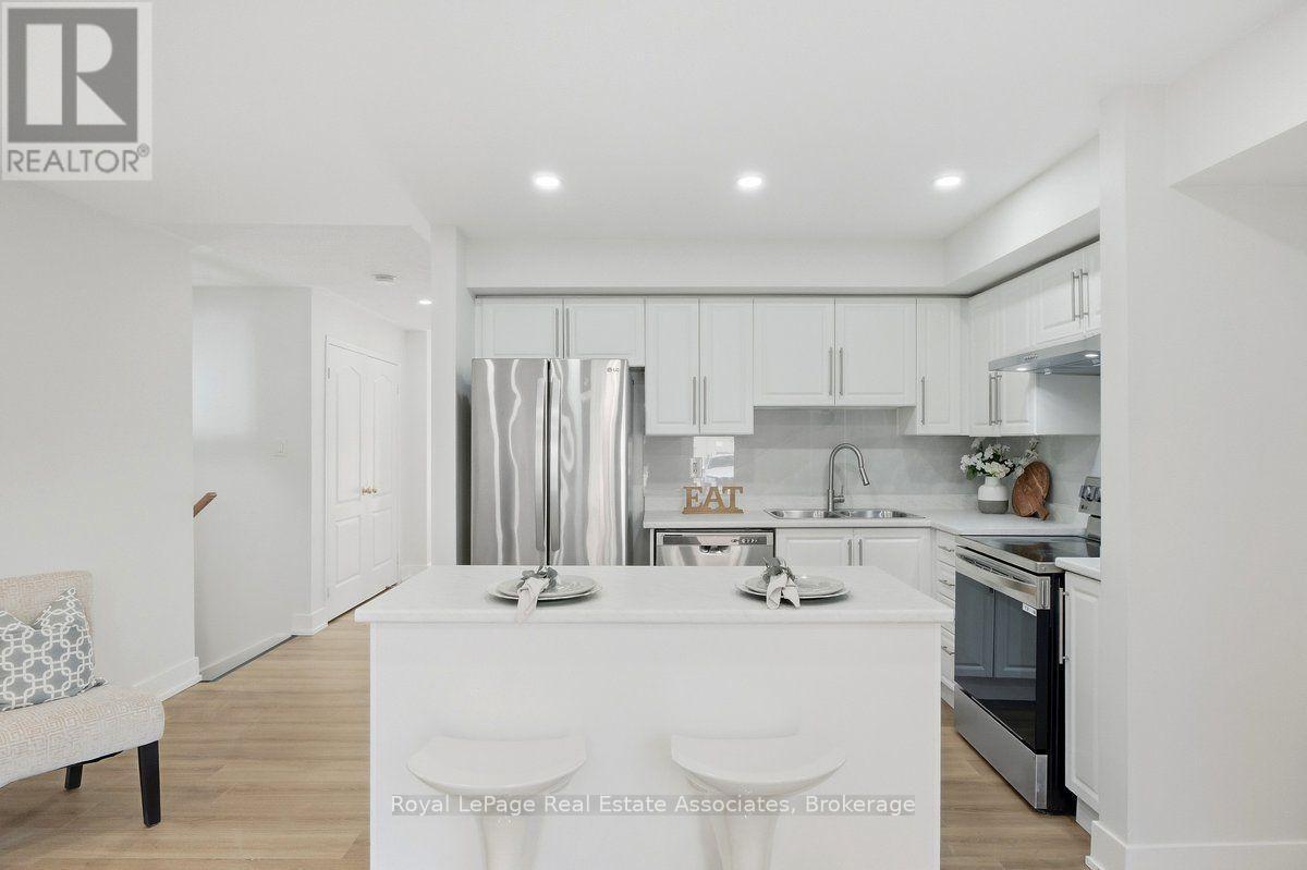 New Kitchen - 16 - 3975 Eglinton Avenue W, Mississauga, ON