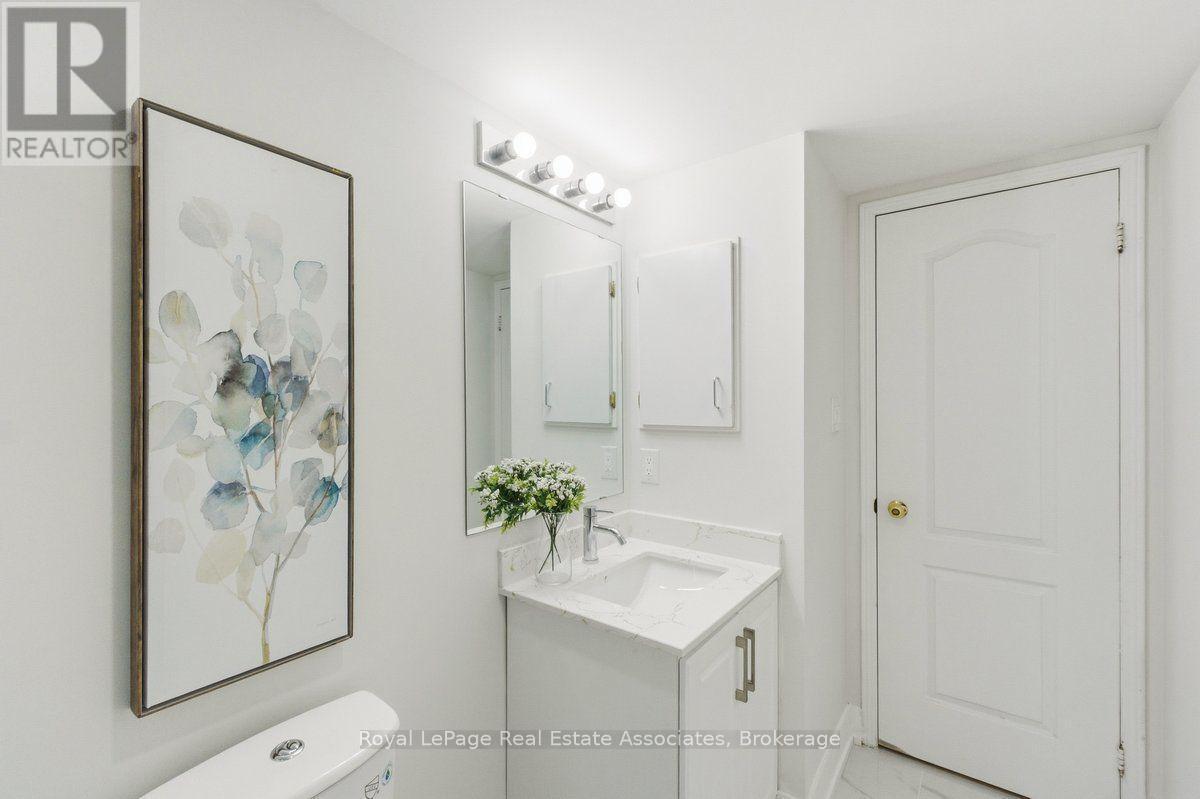 16 - 3975 Eglinton Avenue W, Mississauga, ON