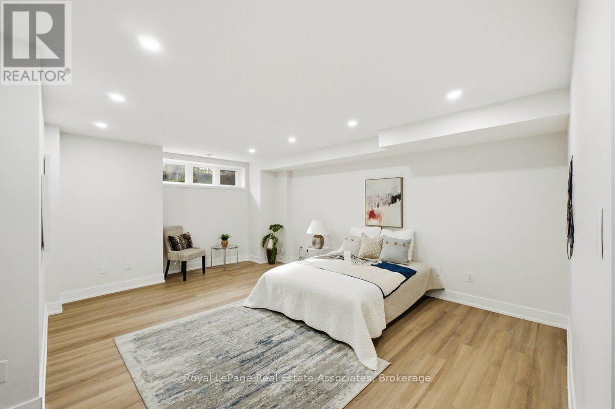 16 - 3975 Eglinton Avenue W, Mississauga, ON