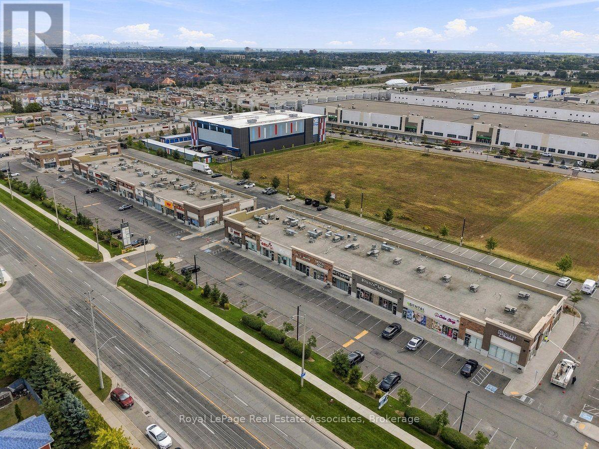 16 - 3975 Eglinton Avenue W, Mississauga, ON