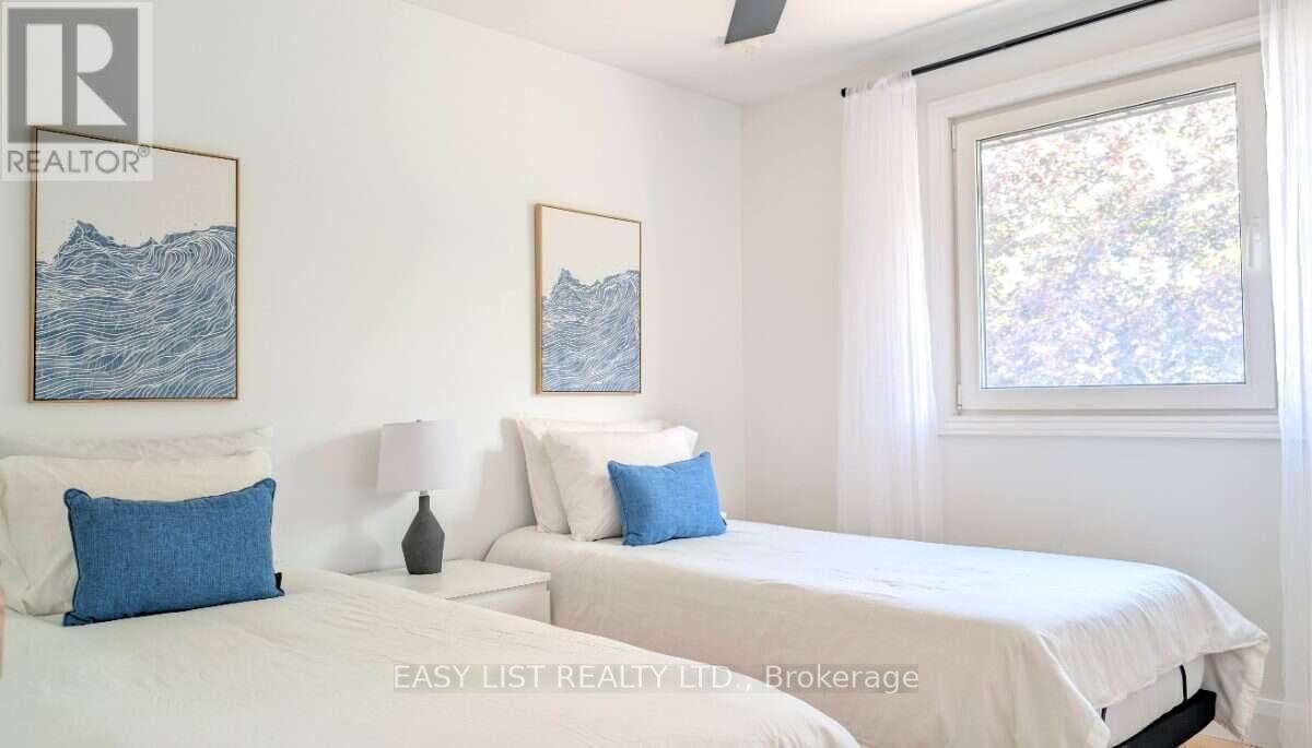 1895 Savoy Place, Ottawa, ON
