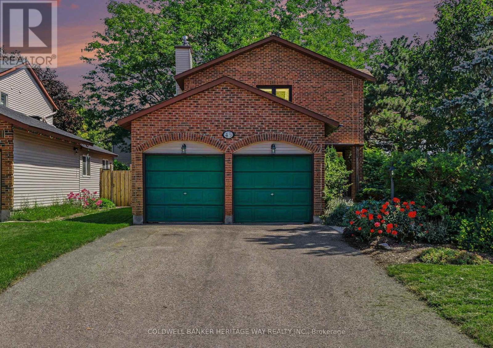 45 Shadetree Crescent, Ottawa, ON