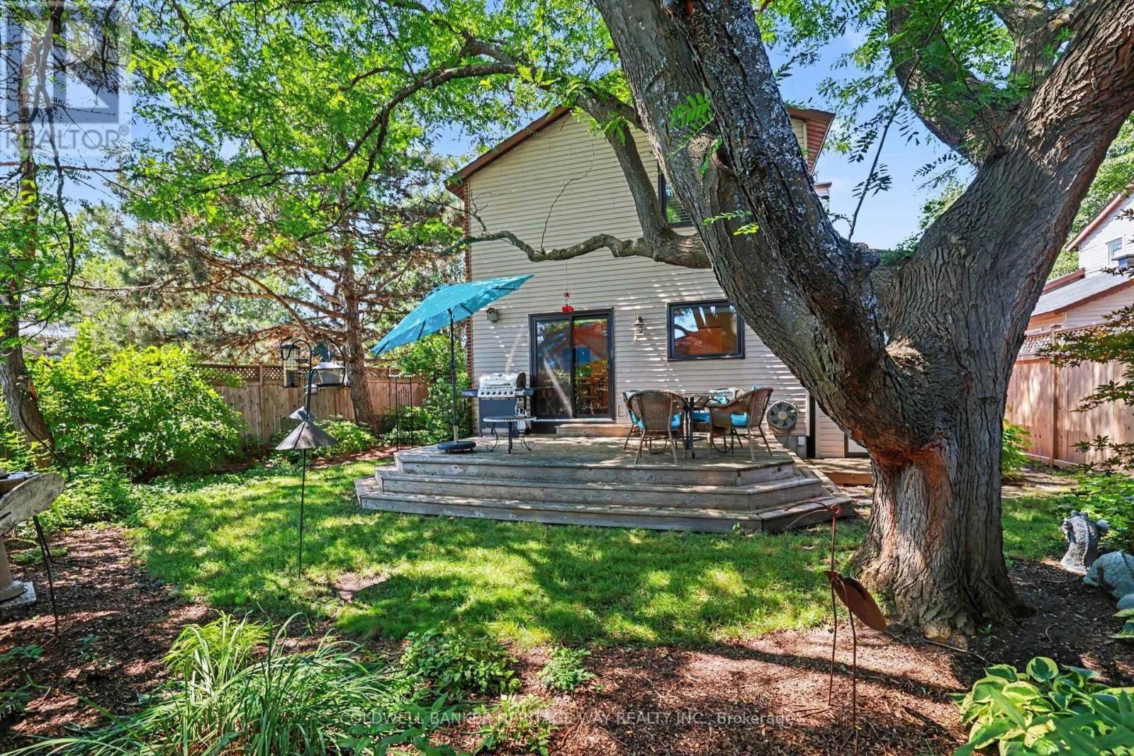 45 Shadetree Crescent, Ottawa, ON