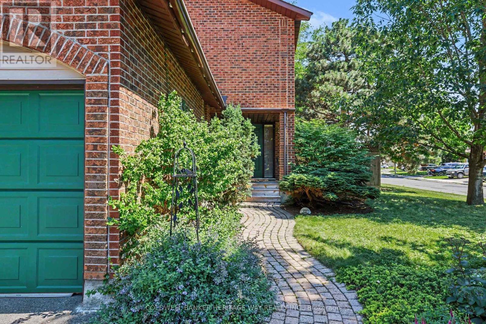 45 Shadetree Crescent, Ottawa, ON