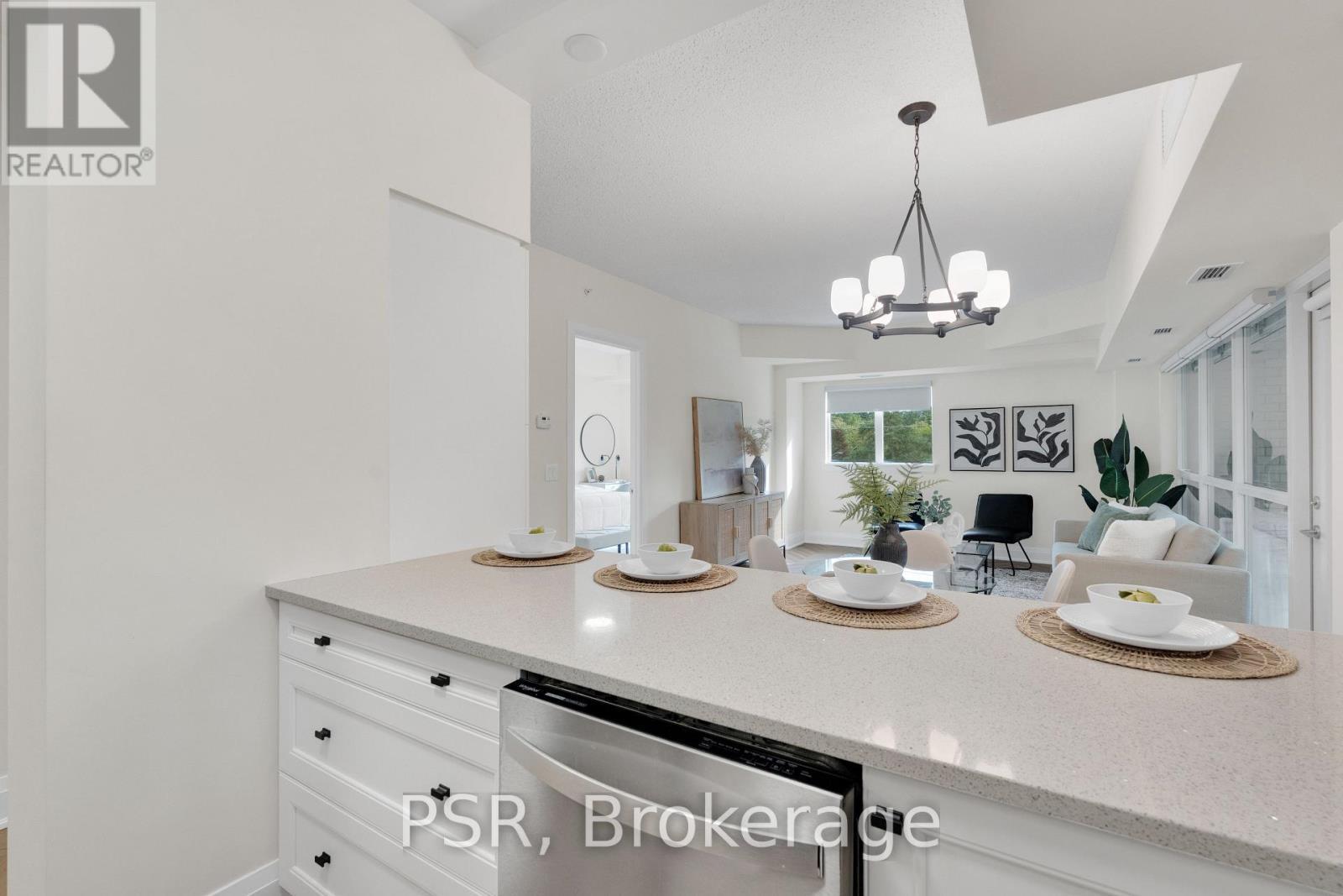 202 - 8302 Islington Avenue, Vaughan, ON