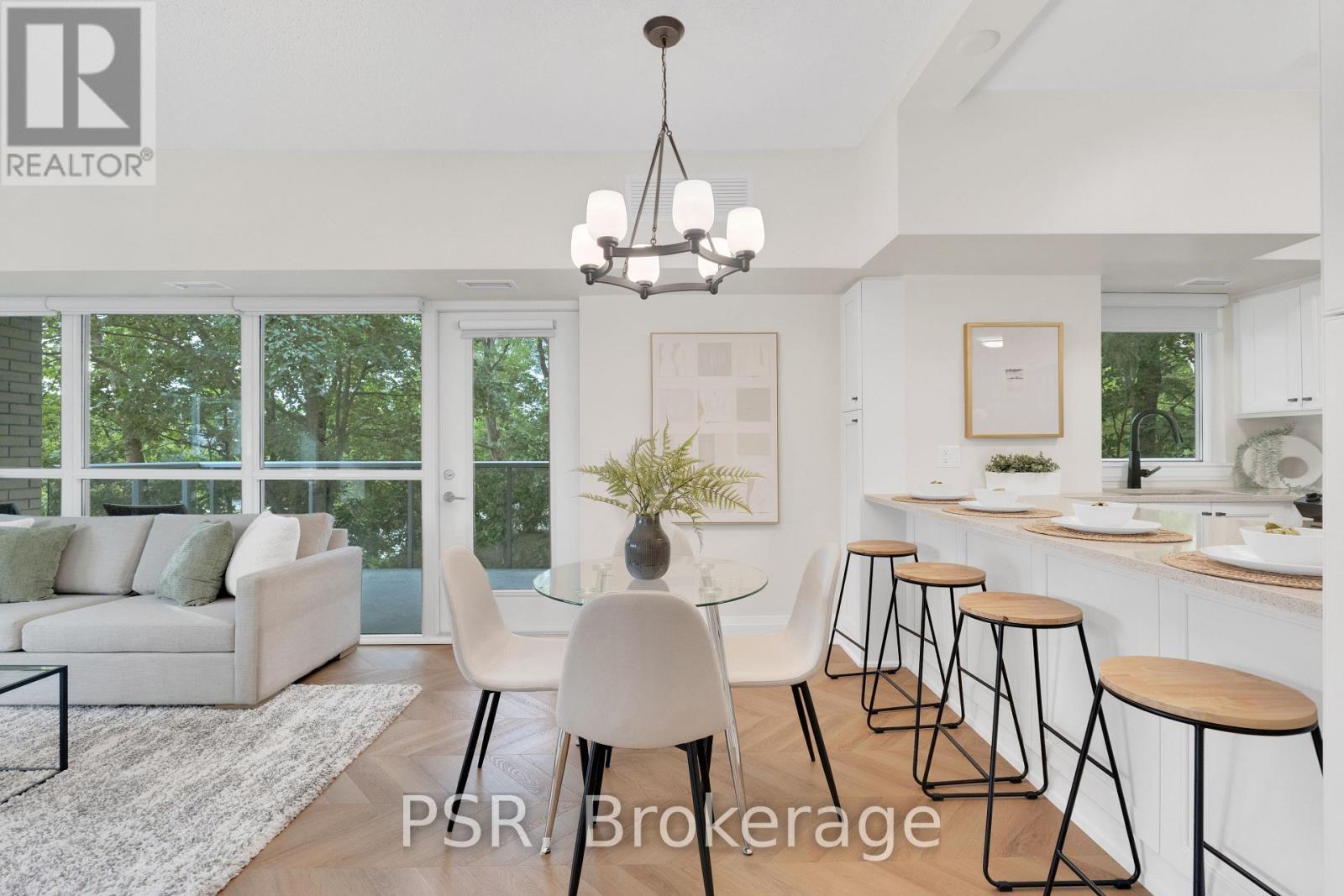 202 - 8302 Islington Avenue, Vaughan, ON