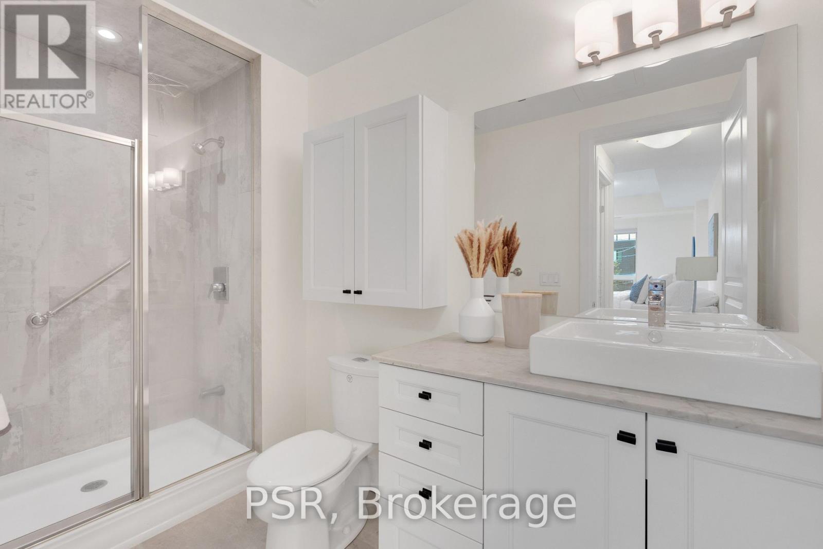 202 - 8302 Islington Avenue, Vaughan, ON